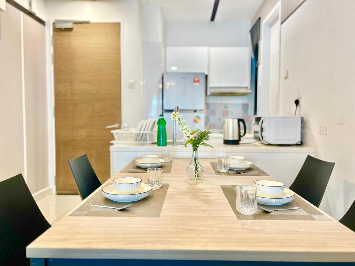 Comfort Place 1-8 Pax 3q Beds Ara Damansara Center Petaling Jaya